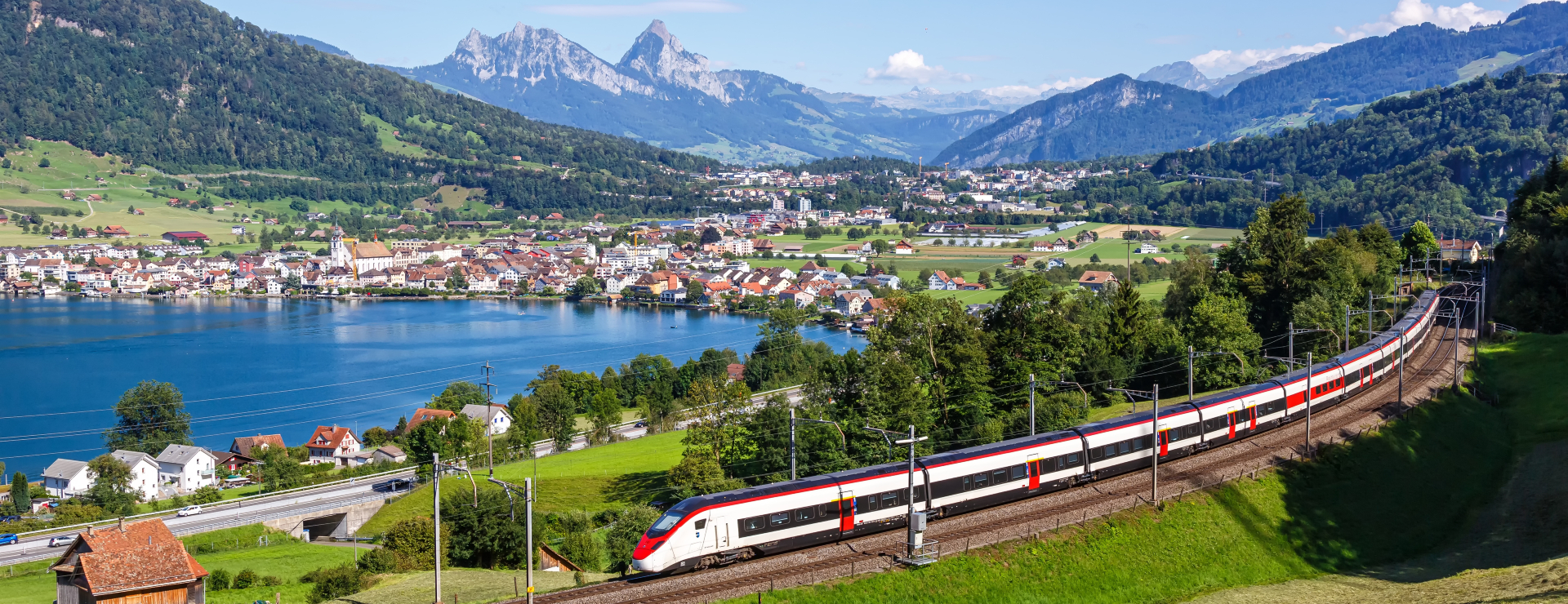 OnTrack Travel - Hero