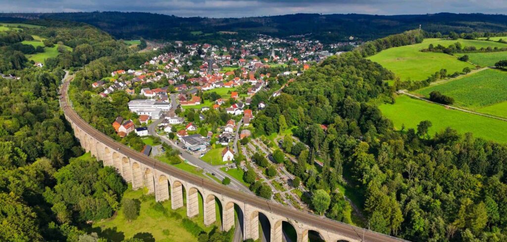 Met de trein naar Duitsland shutterstock 2677650859