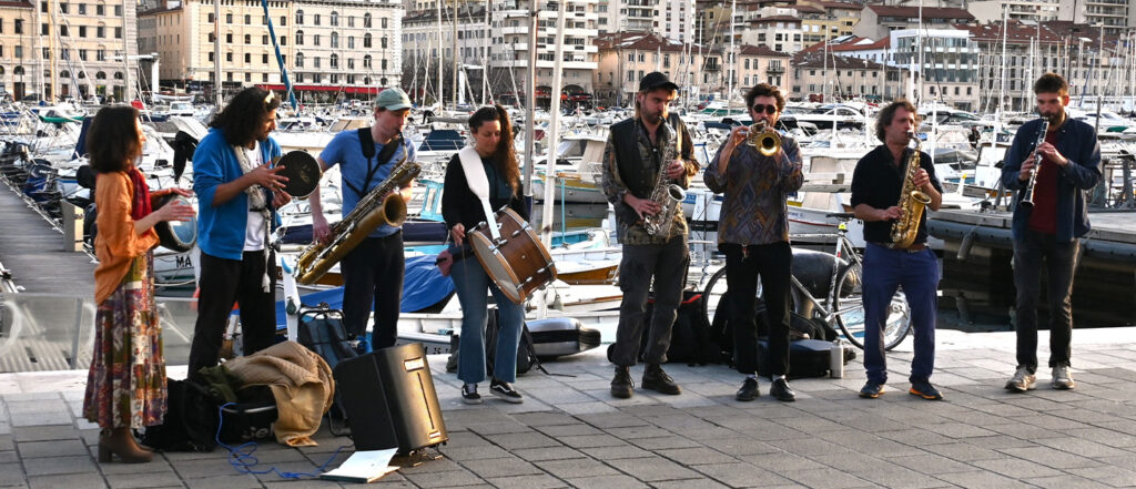ontrack travel 0000 Optional walking tour Marseille Vieux Port (23)