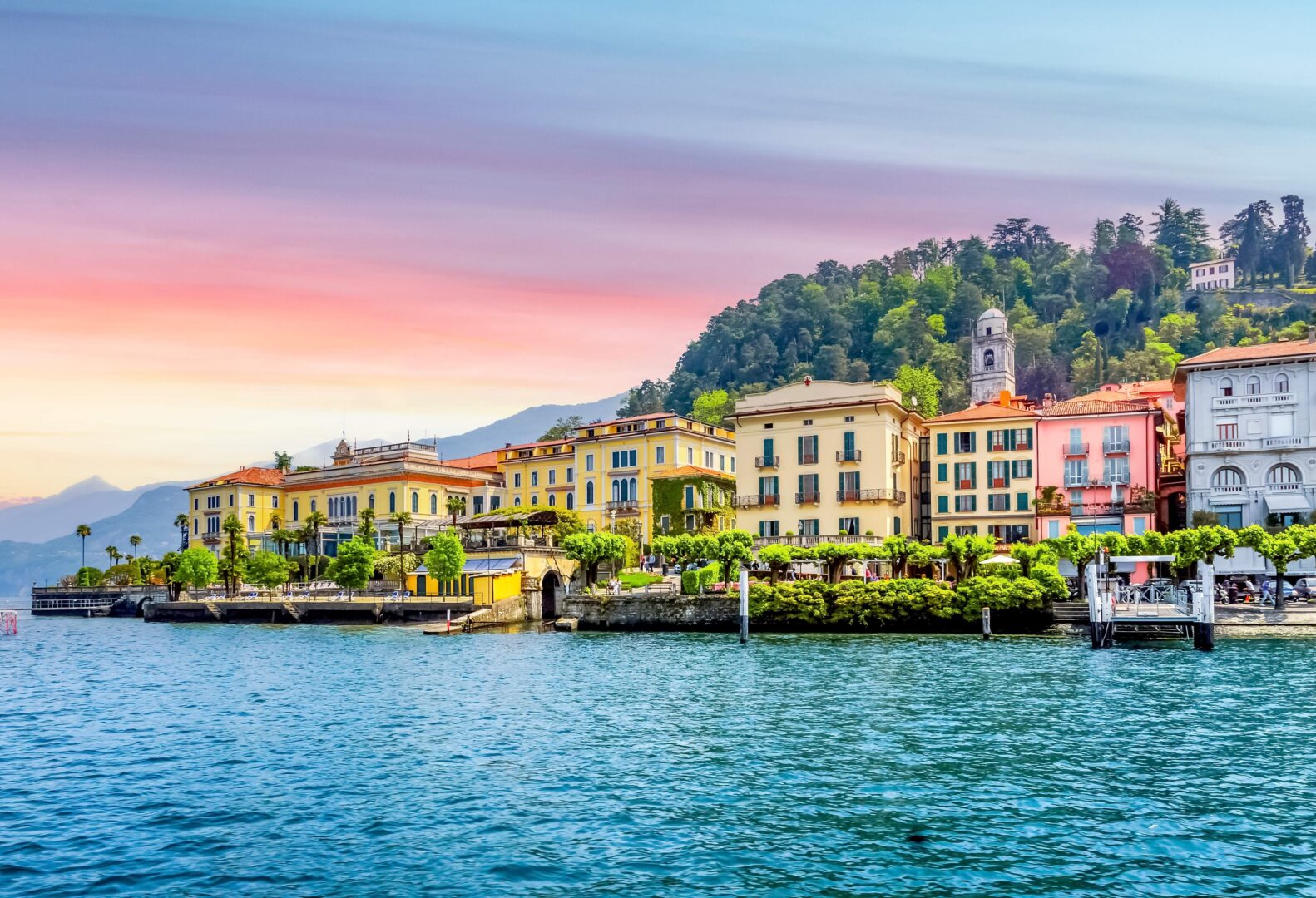 Met de trein naar Italie Bellagio Comomeer shutterstock
