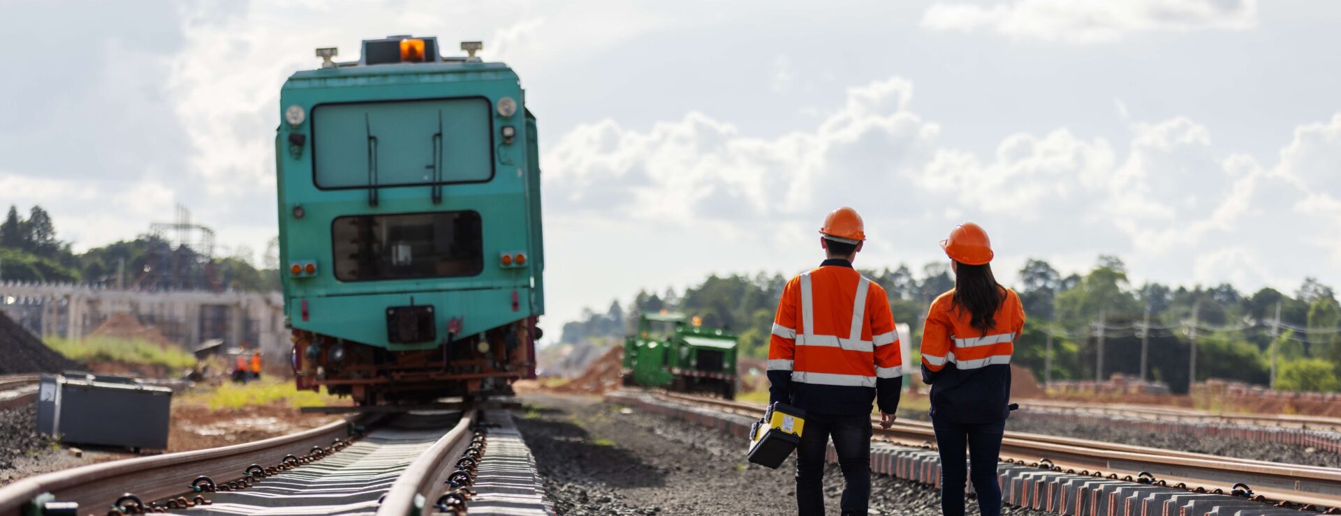 Treinreizen in ontwikkeling-shutterstock 2689961867