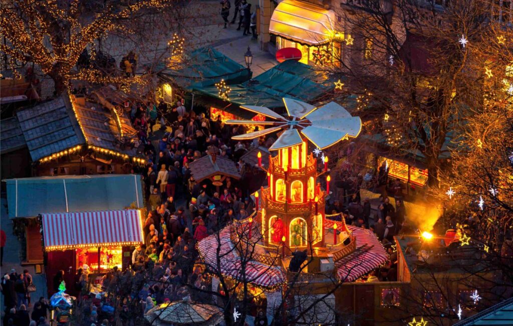 Met de trein naar Munchen-kerstmarkt Munchen-shutterstock 517690669