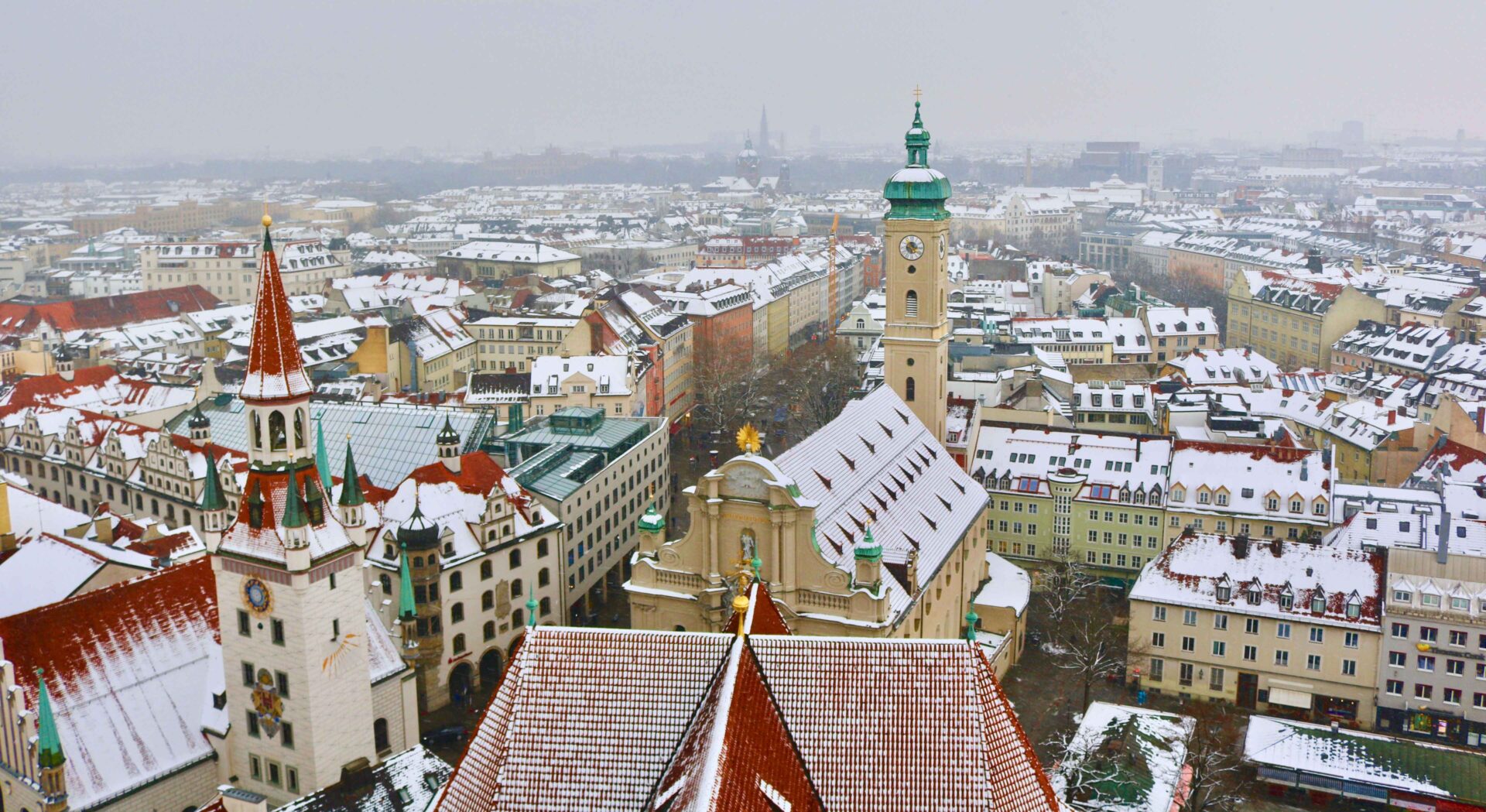 Winterreis per trein kerstmarkt Munchen pexels brunafisantos